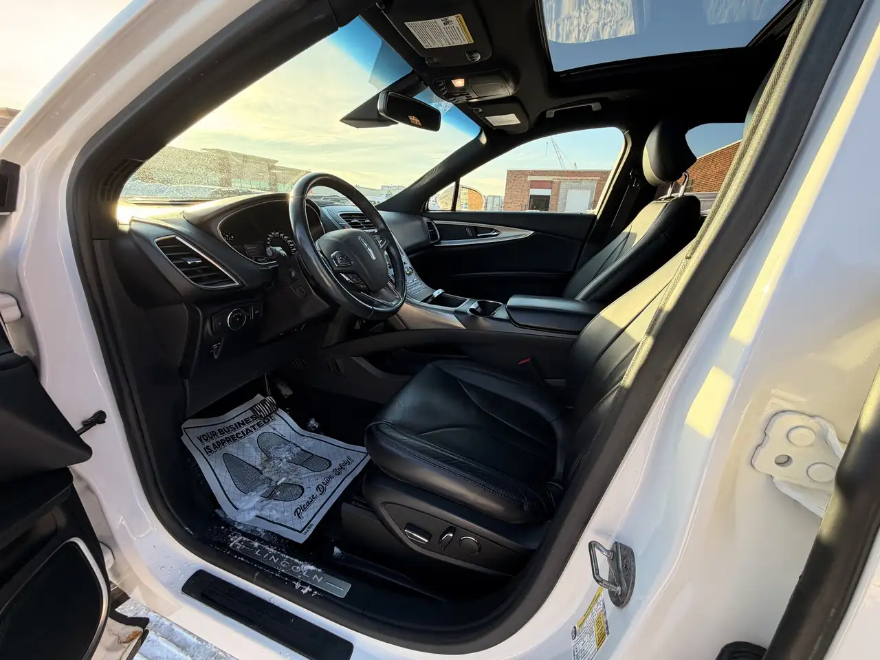 Lincoln MKX photo Lincoln MKX