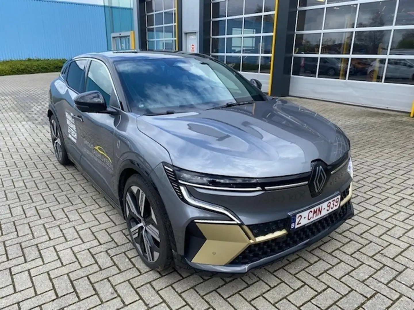 Renault Megane E-Tech iconic EV60 220hp optimum charge Gris - 1