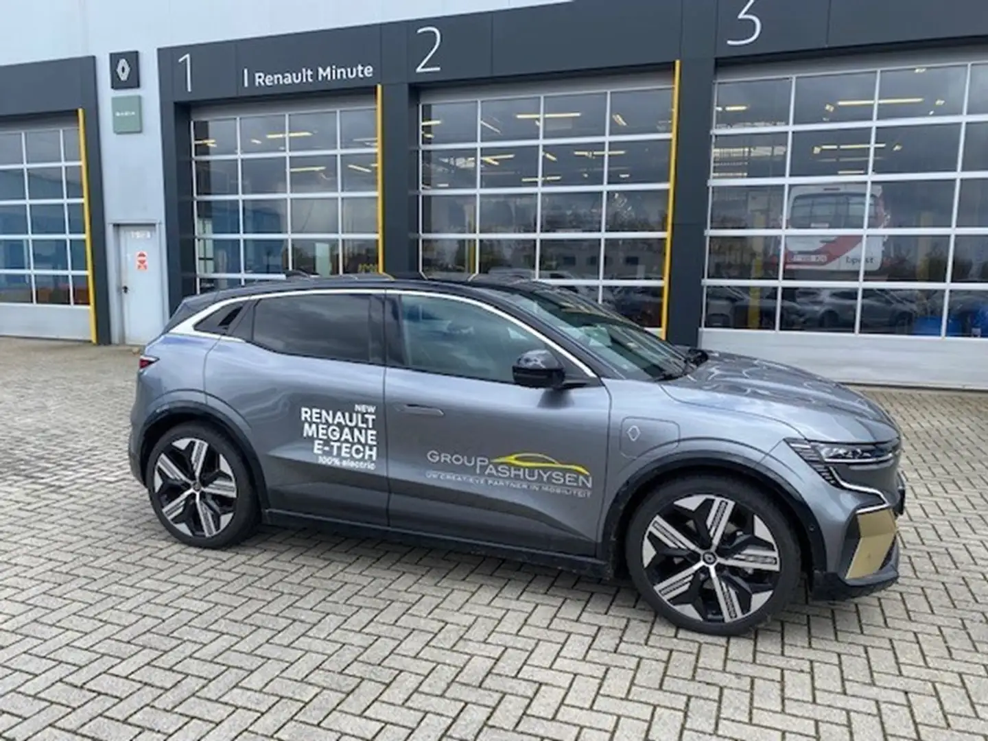 Renault Megane E-Tech iconic EV60 220hp optimum charge Gris - 2