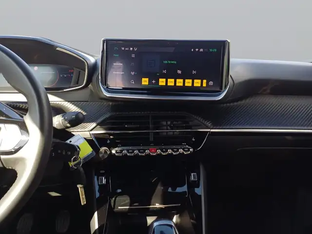 Peugeot 2008 view 12