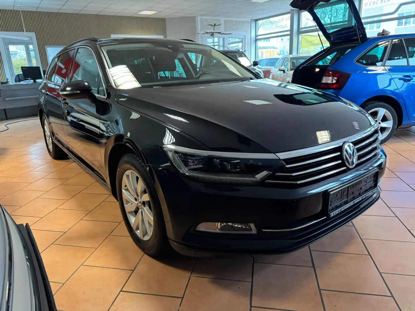 Volkswagen Passat Variant Comfortline BMT/Start-Stopp Schwarz - 2