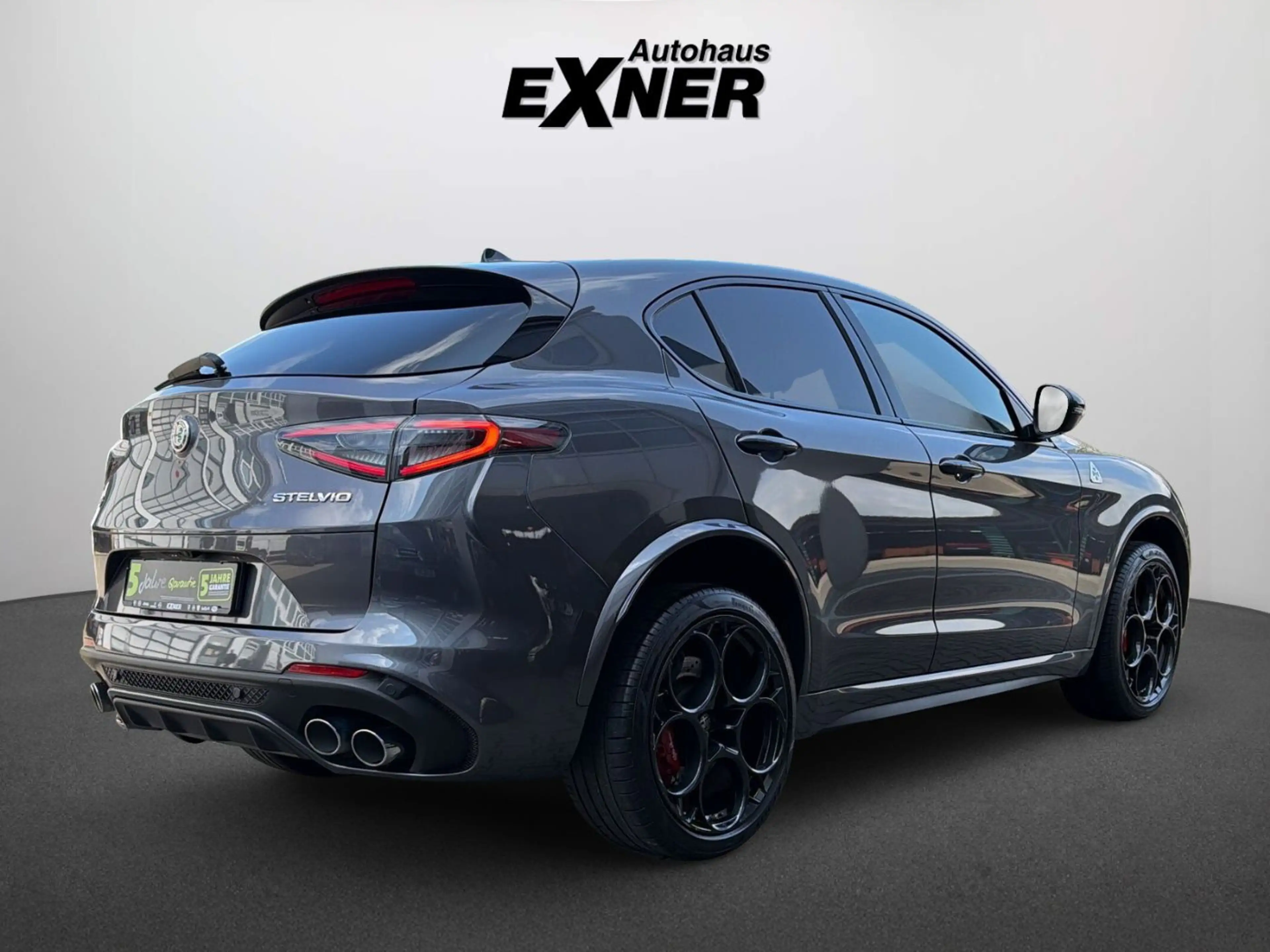Alfa Romeo Stelvio 2.9 V6 Bi-Turbo QUADRIFOGLIO Q4 Kamera+ — photo 3