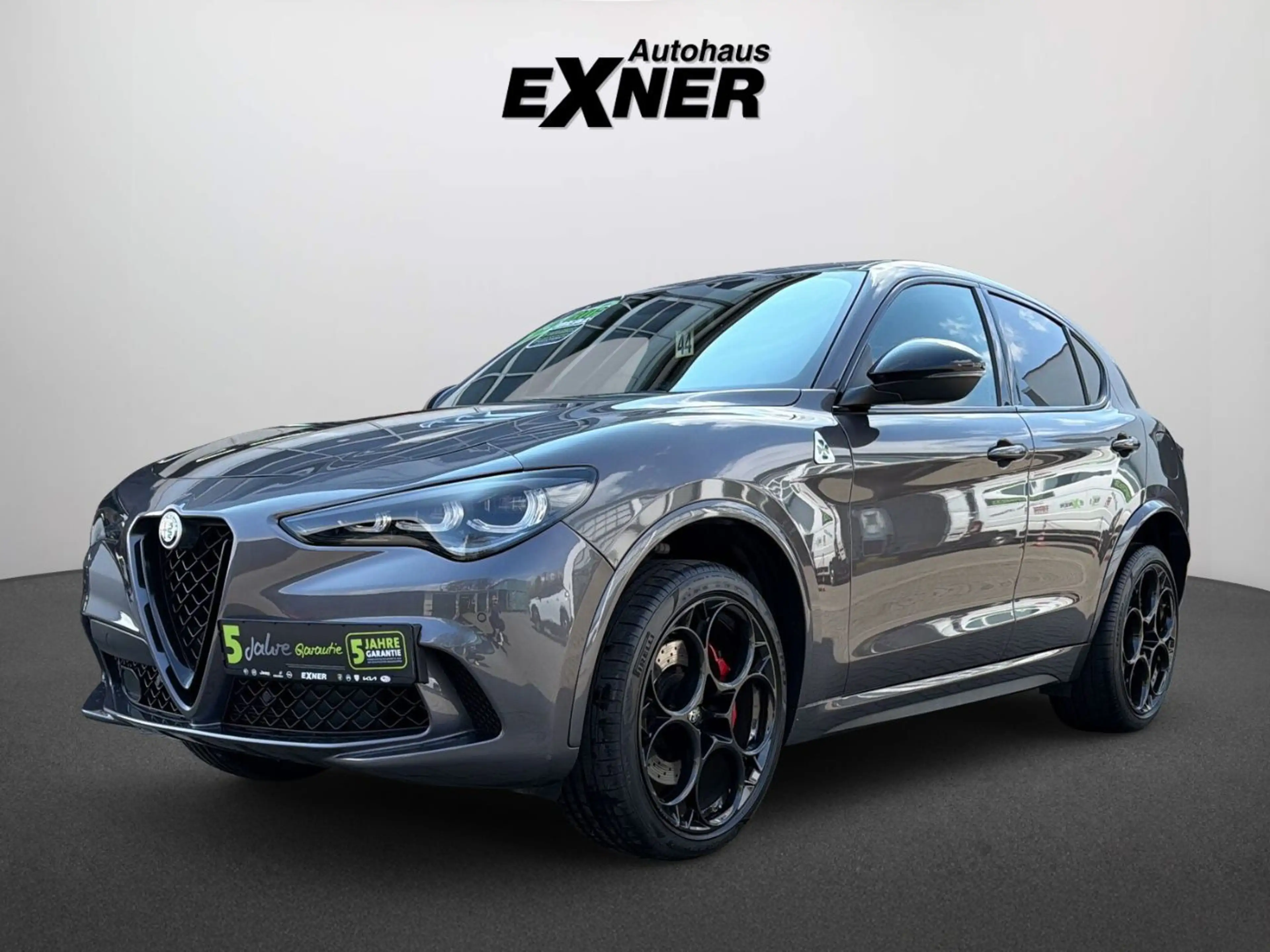 Alfa Romeo Stelvio 2.9 V6 Bi-Turbo QUADRIFOGLIO Q4 Kamera+ — photo 2