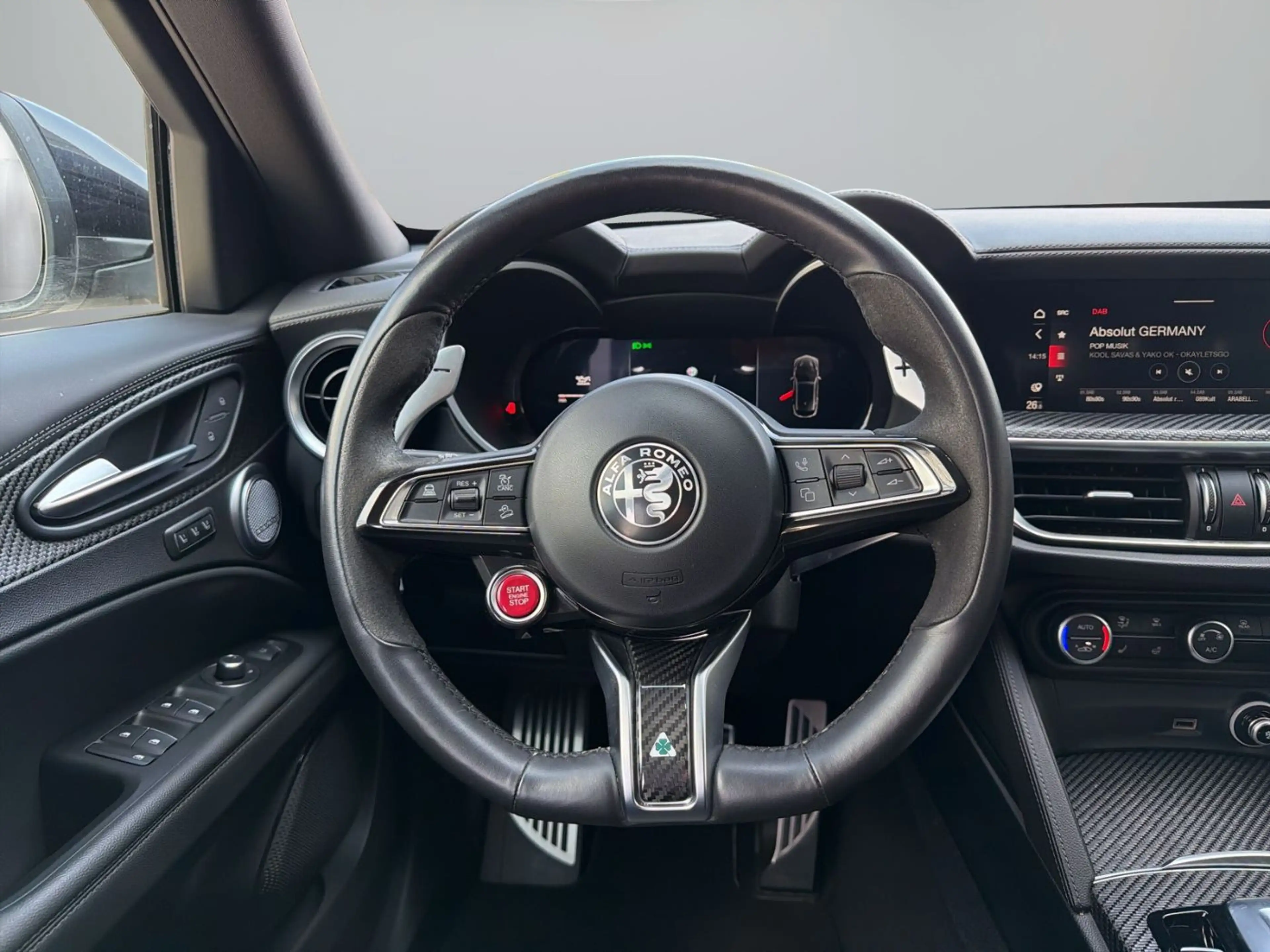Alfa Romeo Stelvio 2.9 V6 Bi-Turbo QUADRIFOGLIO Q4 Kamera+ — photo 15