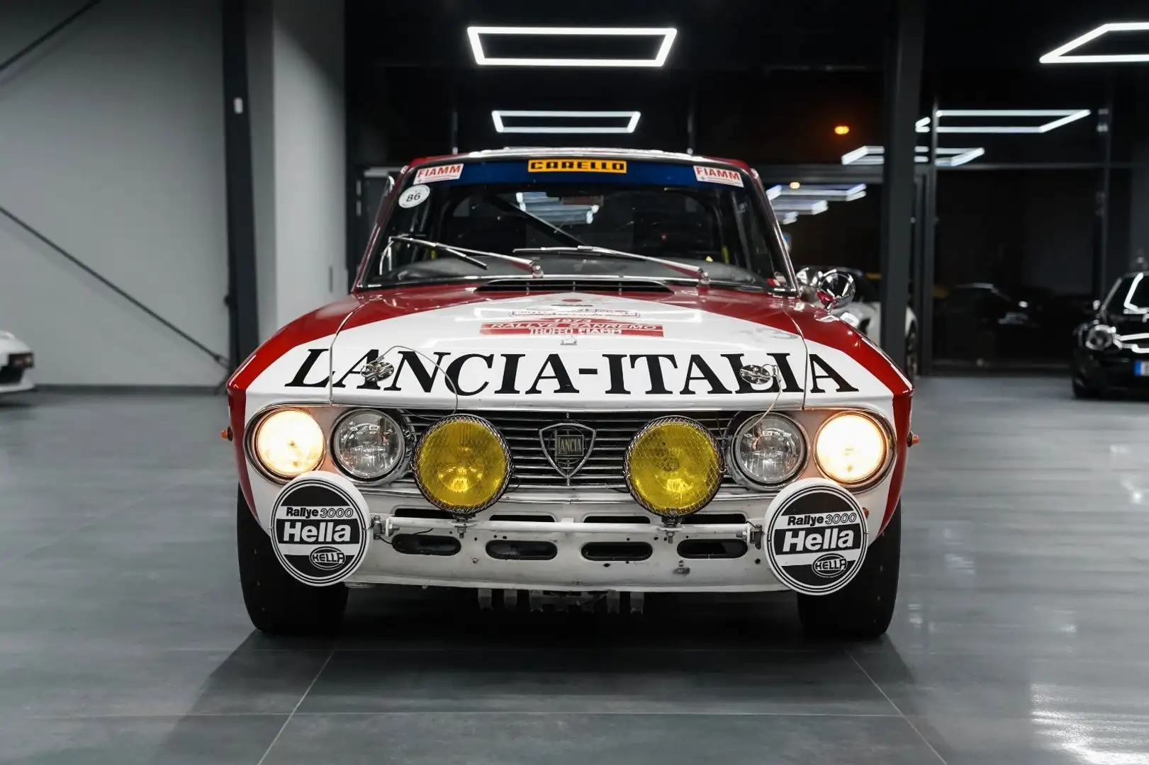 Lancia Fulvia *Rallye* Roşu - 2