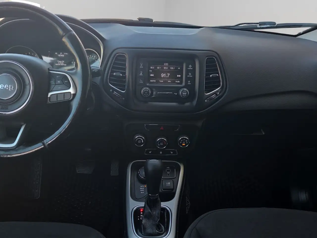 Jeep Compass снимка Jeep Compass
