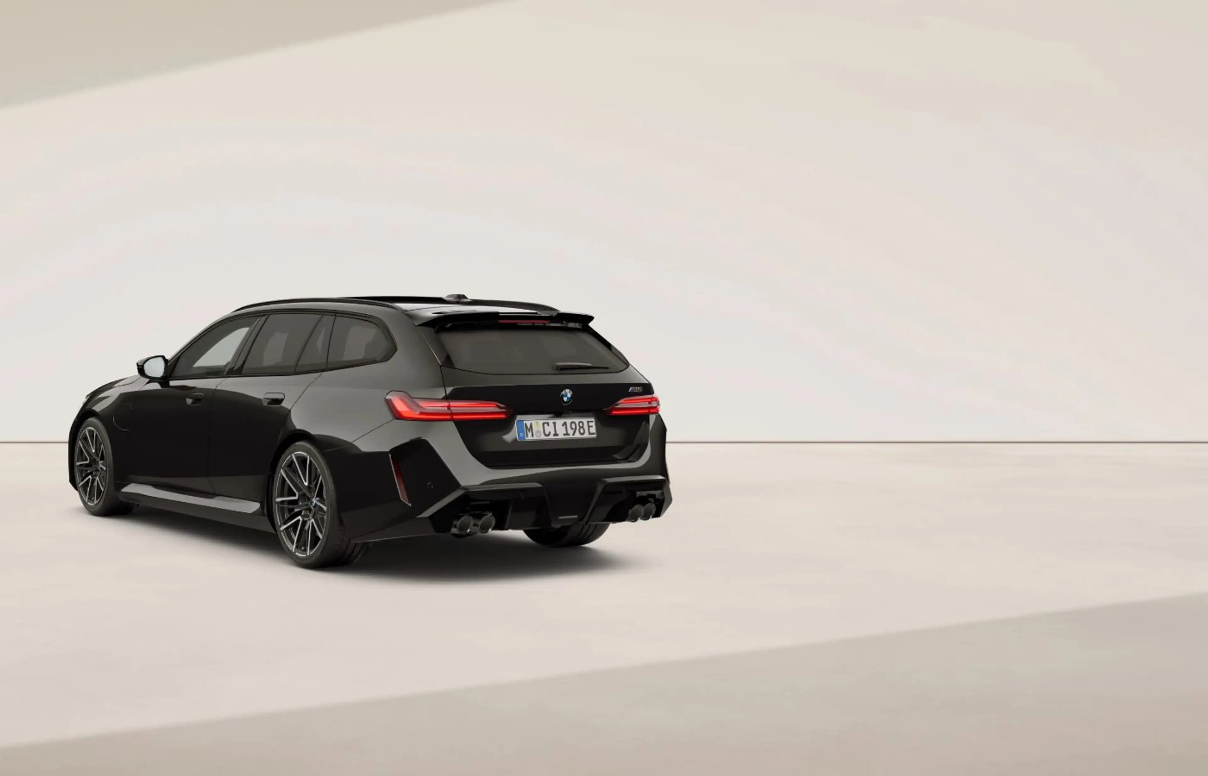 BMW M5 Touring *Farbe wählbar* — photo 3