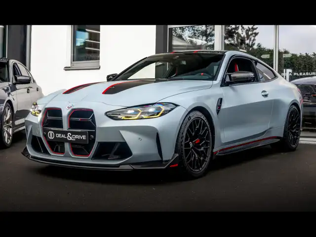 BMW M4 view 8