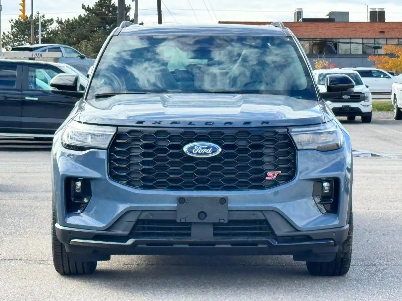 Ford Explorer photo Ford Explorer