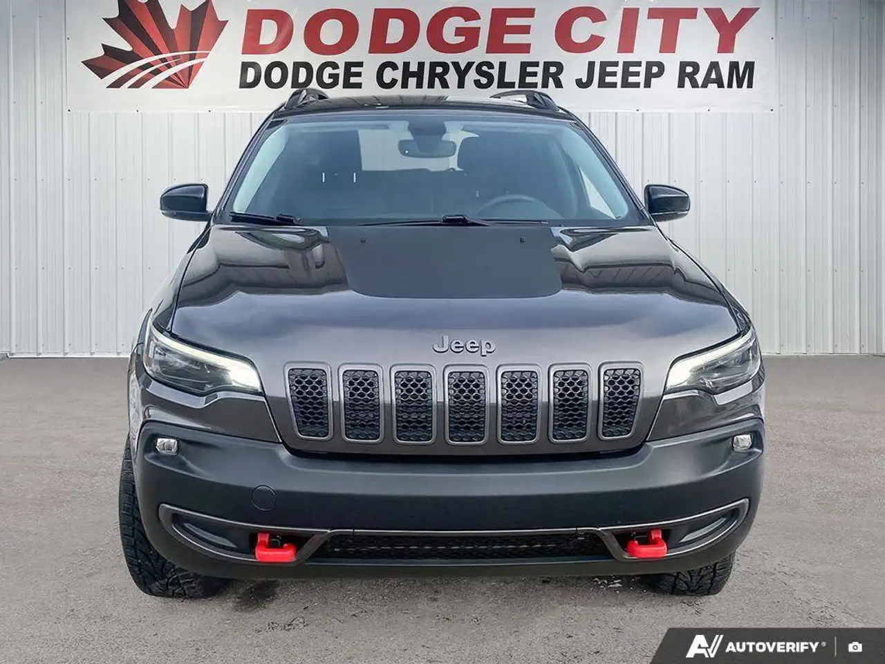 Jeep Cherokee снимка Jeep Cherokee