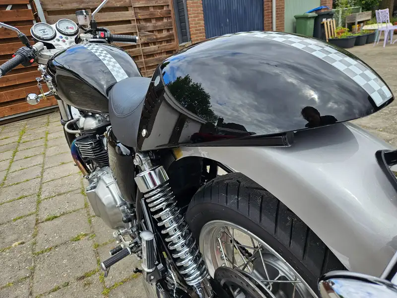 Triumph Thruxton - foto 2