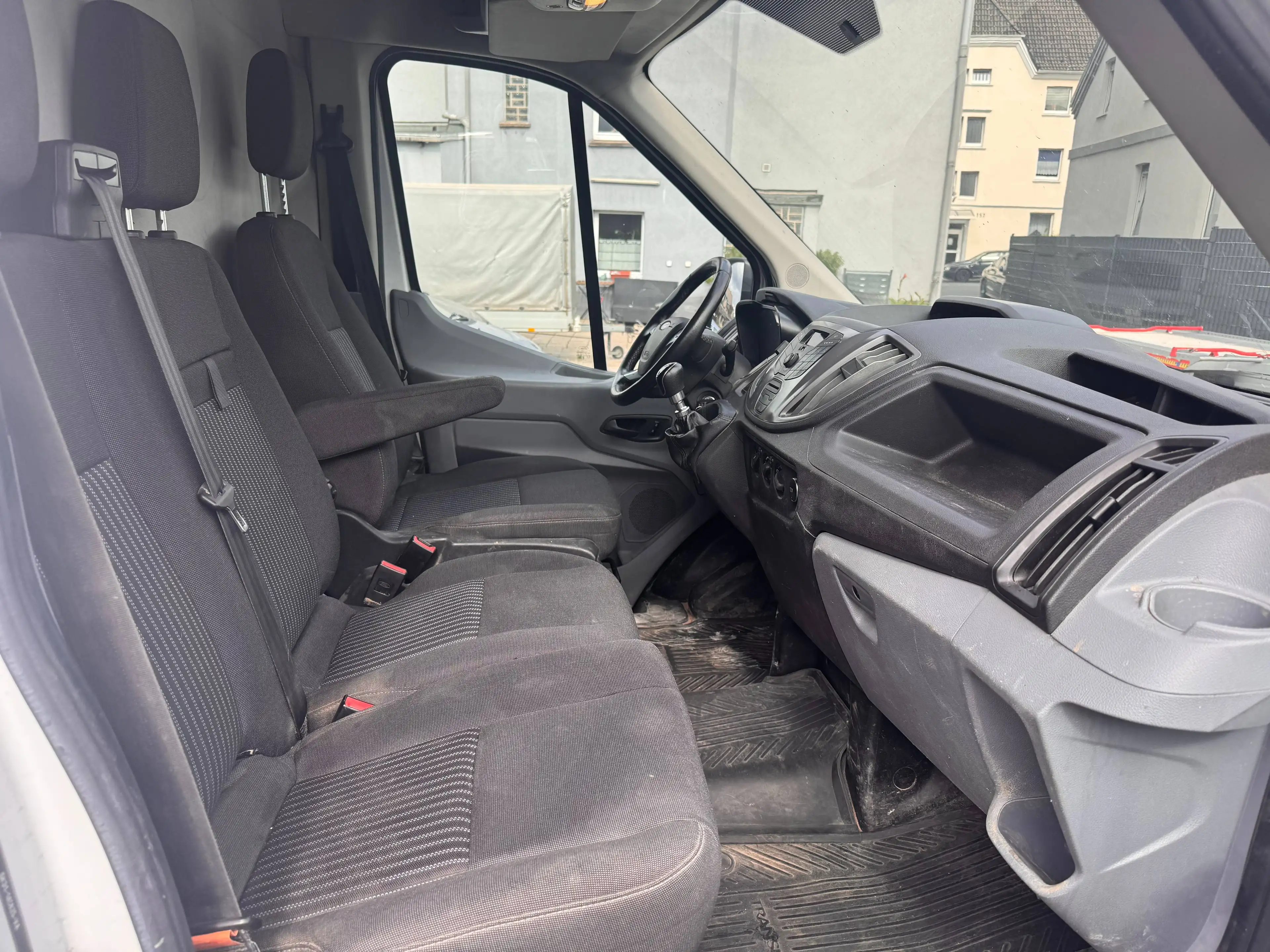 Ford Transit Transit 350 TDCi lang+hoch — photo 6
