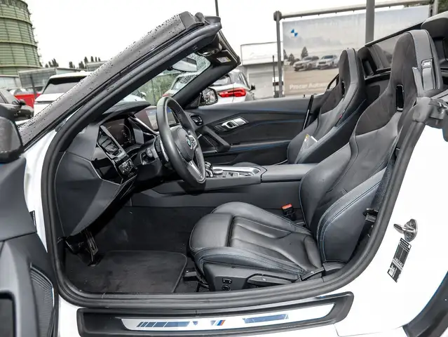 BMW Z4 view 5