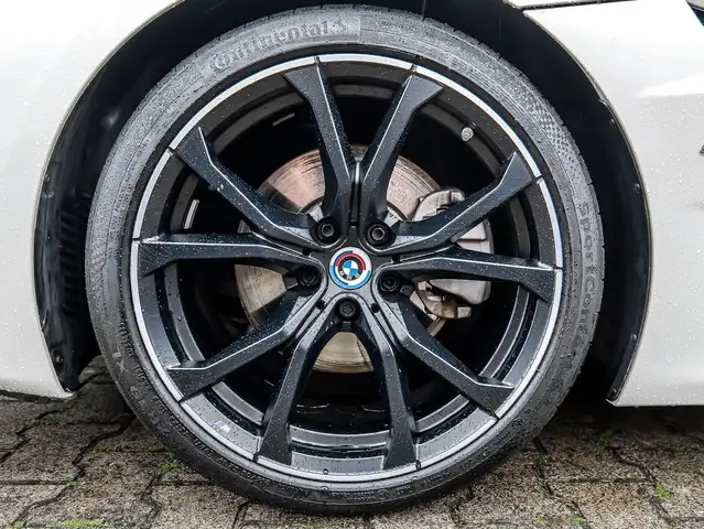 BMW Z4 view 4
