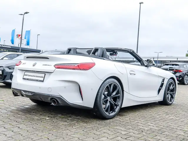 BMW Z4 view 2
