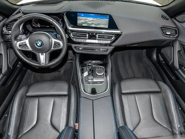 BMW Z4 view 3