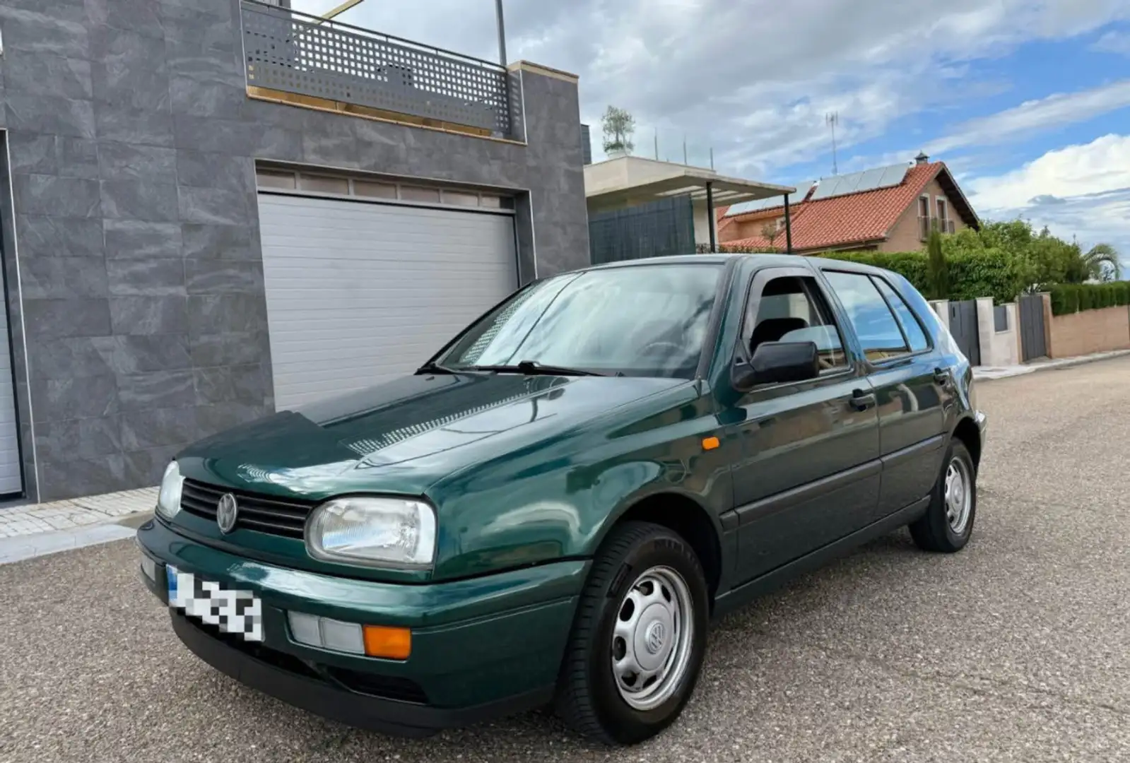 Volkswagen Golf 1.9D CL Verde - 1