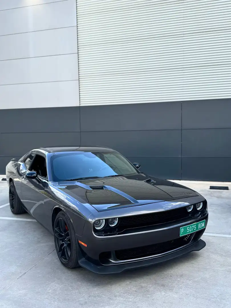 Dodge Challenger SRT8 V8 scat pack - 1