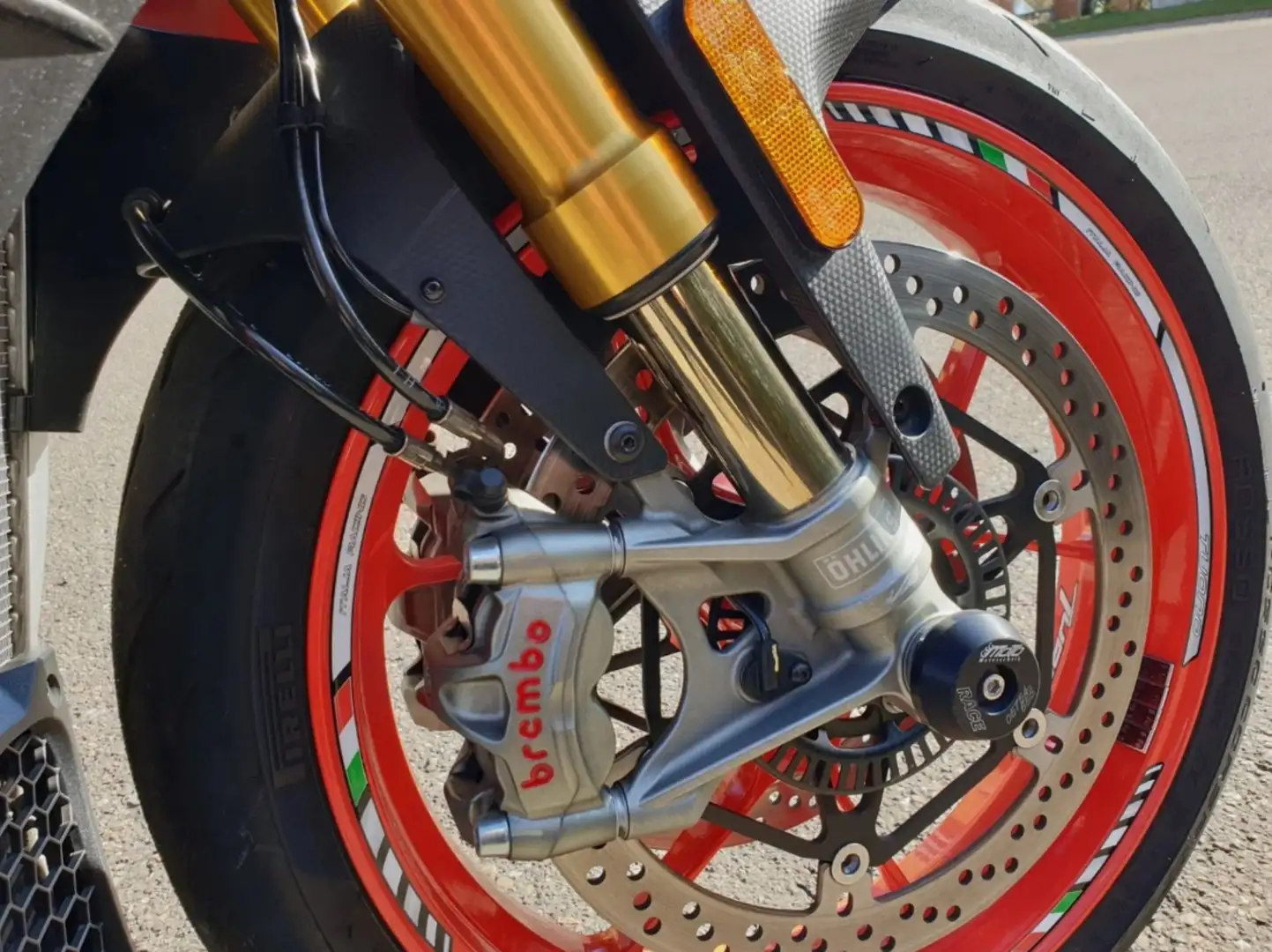 Aprilia Tuono Rouge - 1