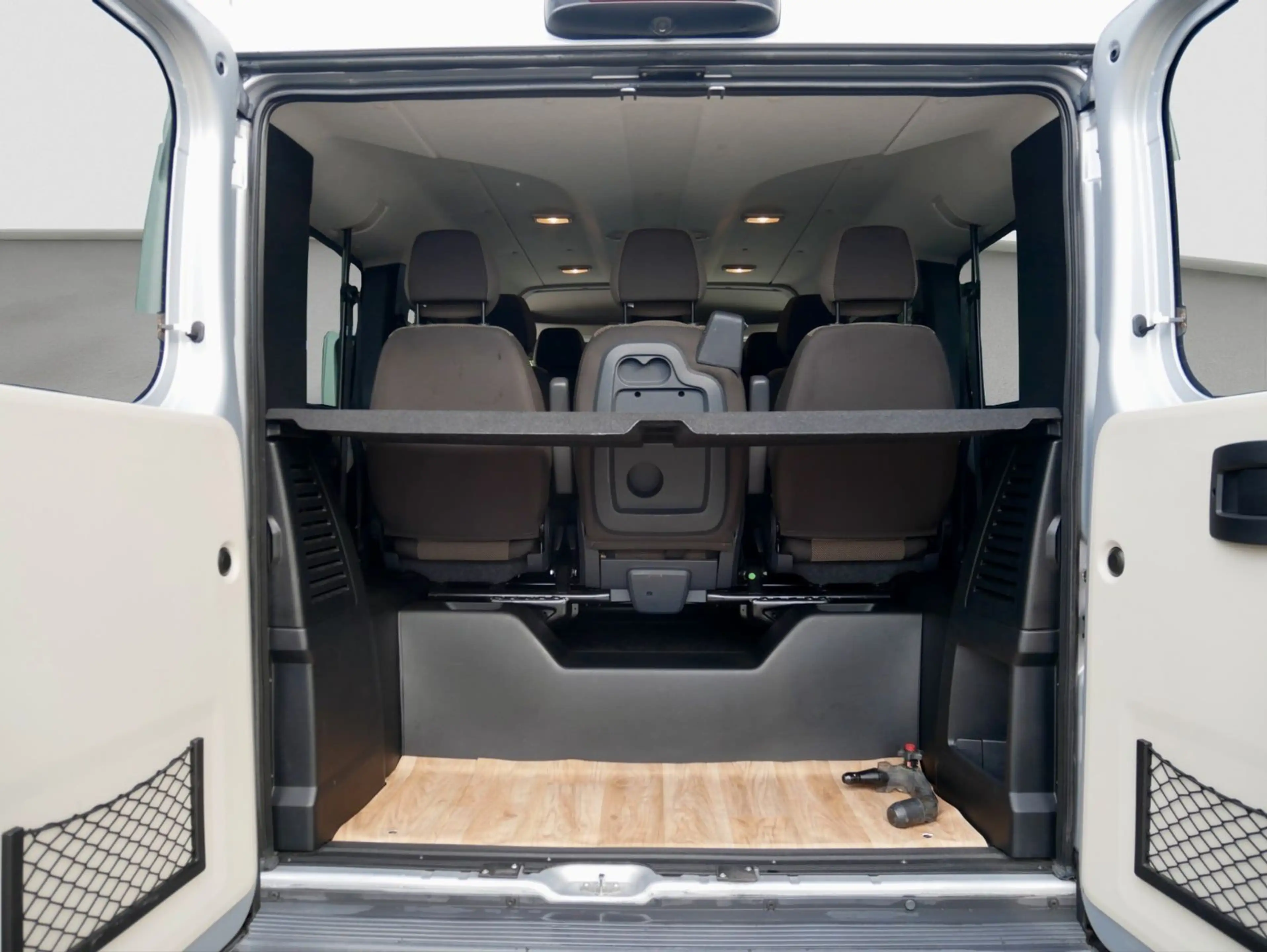 Peugeot Boxer Kombi 330 L1H1 Allure Blue-HDi 160 — photo 9