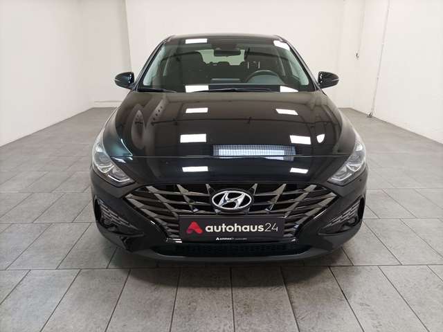 Hyundai i30 1.5 T-GDI Intro Ed. Navi|LED|Tempomat
