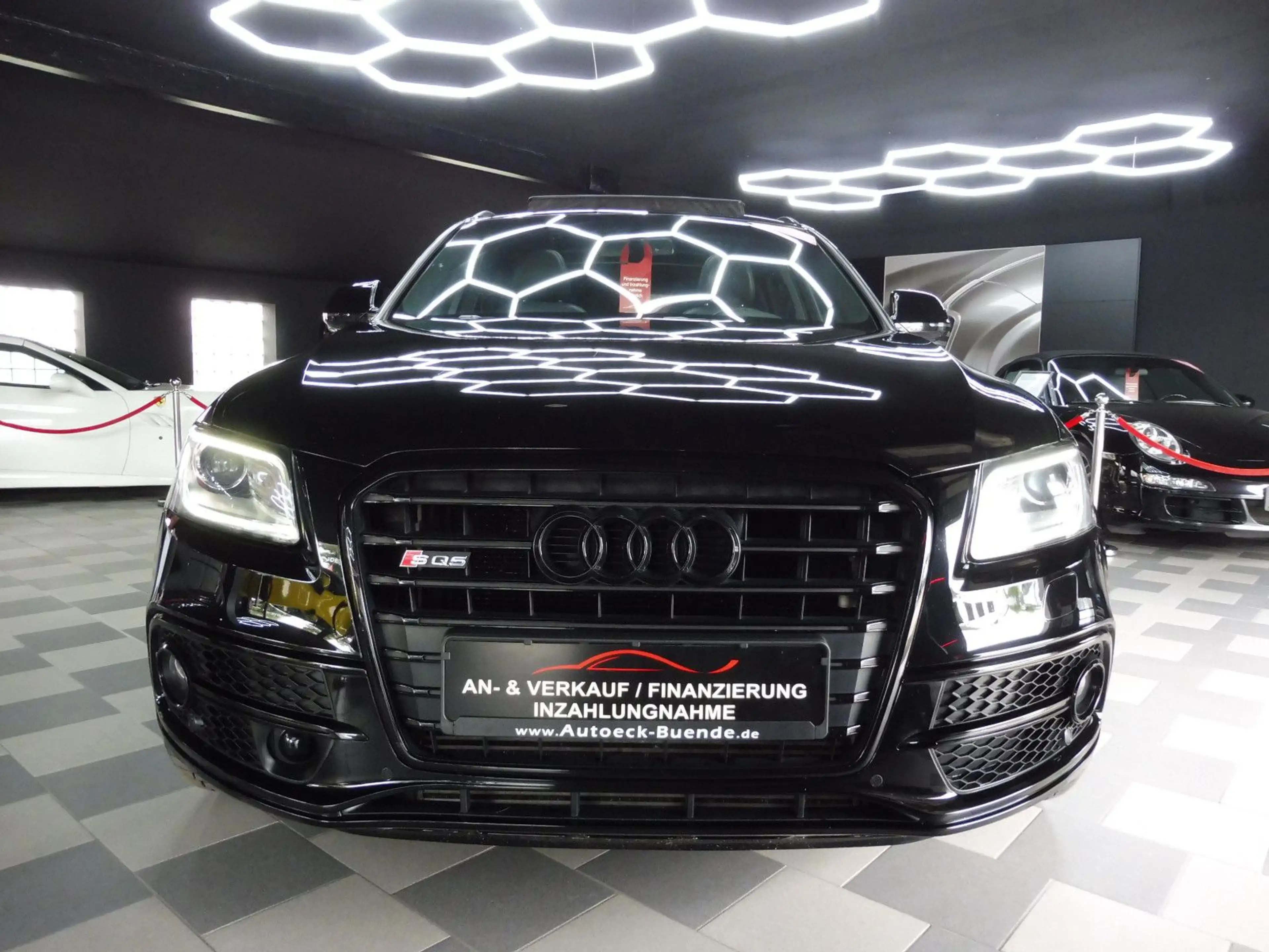 Audi SQ5 3.0 TDI plus quattro ACC/Pano/AHK/B&O/St-Hz- — photo 3