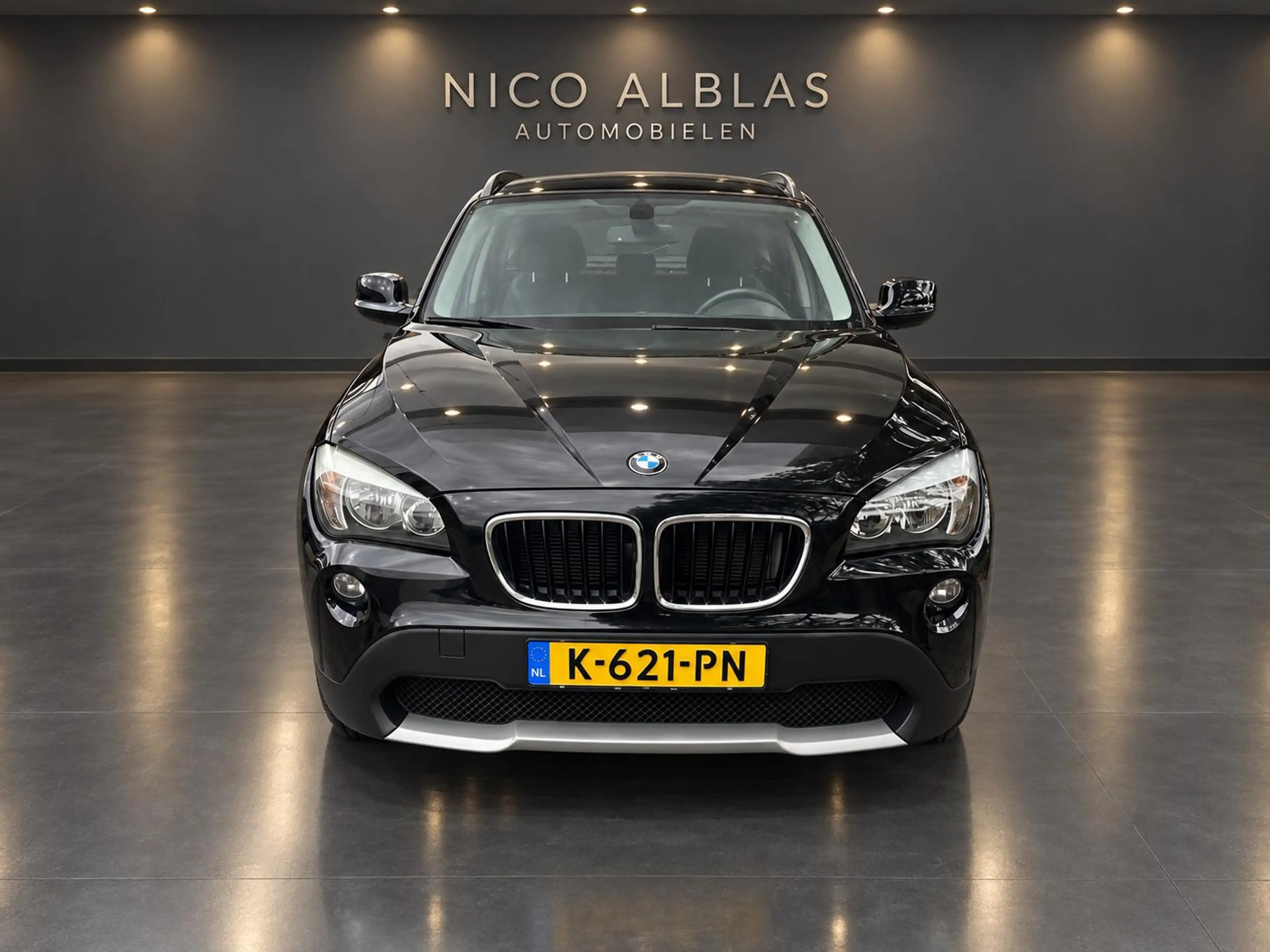 BMW X1 sDrive18i Executive — photo 3