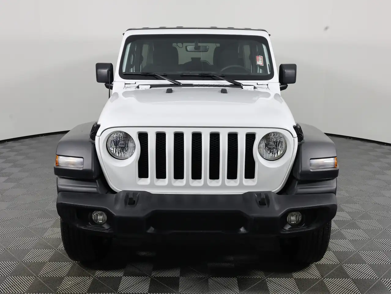 Jeep Wrangler снимка Jeep Wrangler