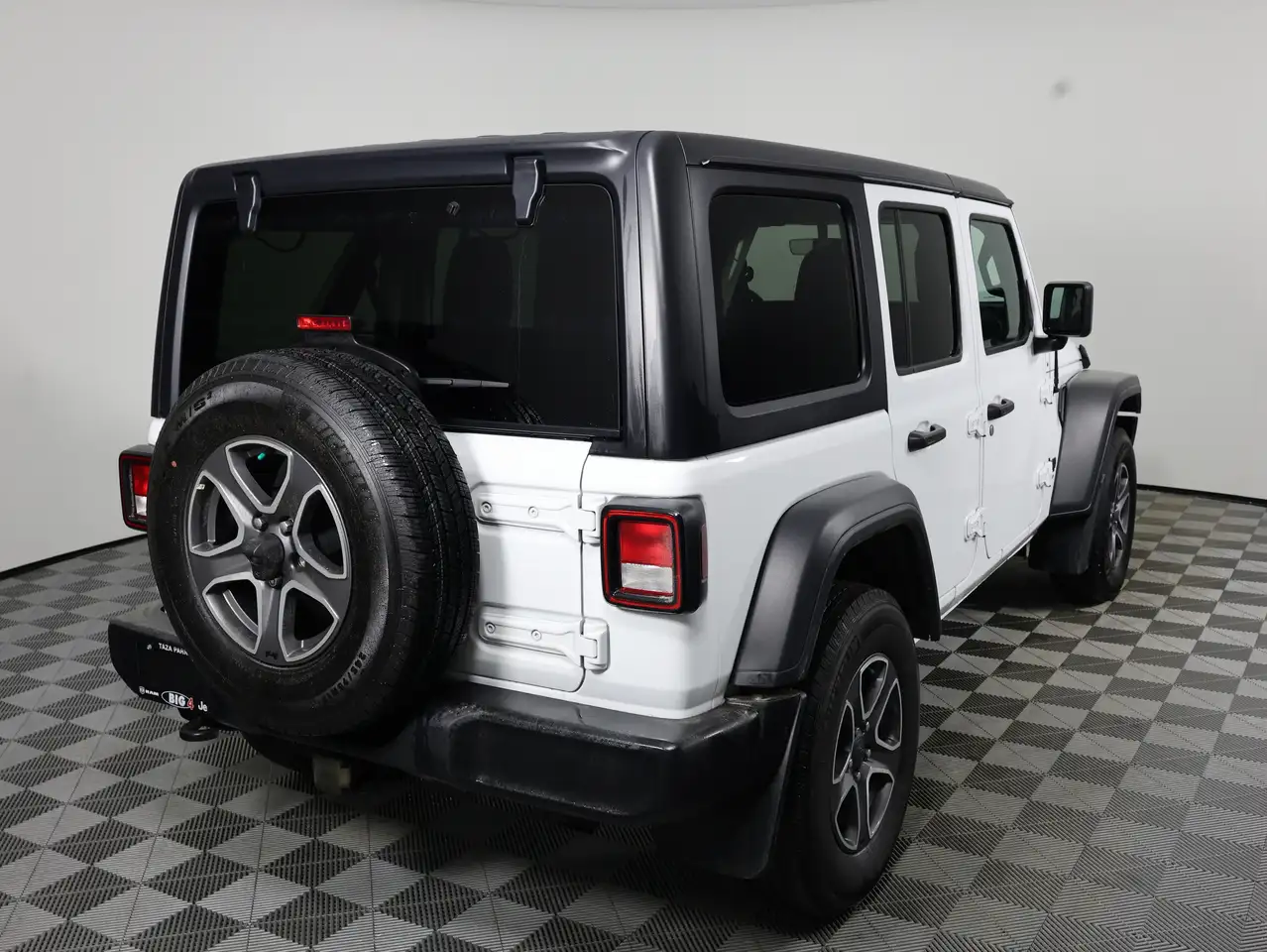 Jeep Wrangler снимка Jeep Wrangler
