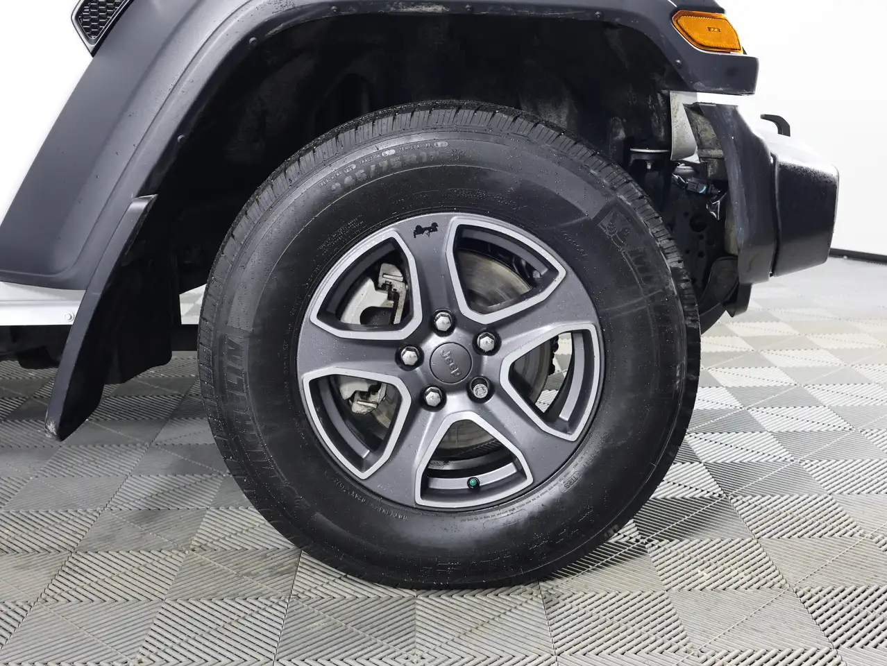 Jeep Wrangler снимка Jeep Wrangler