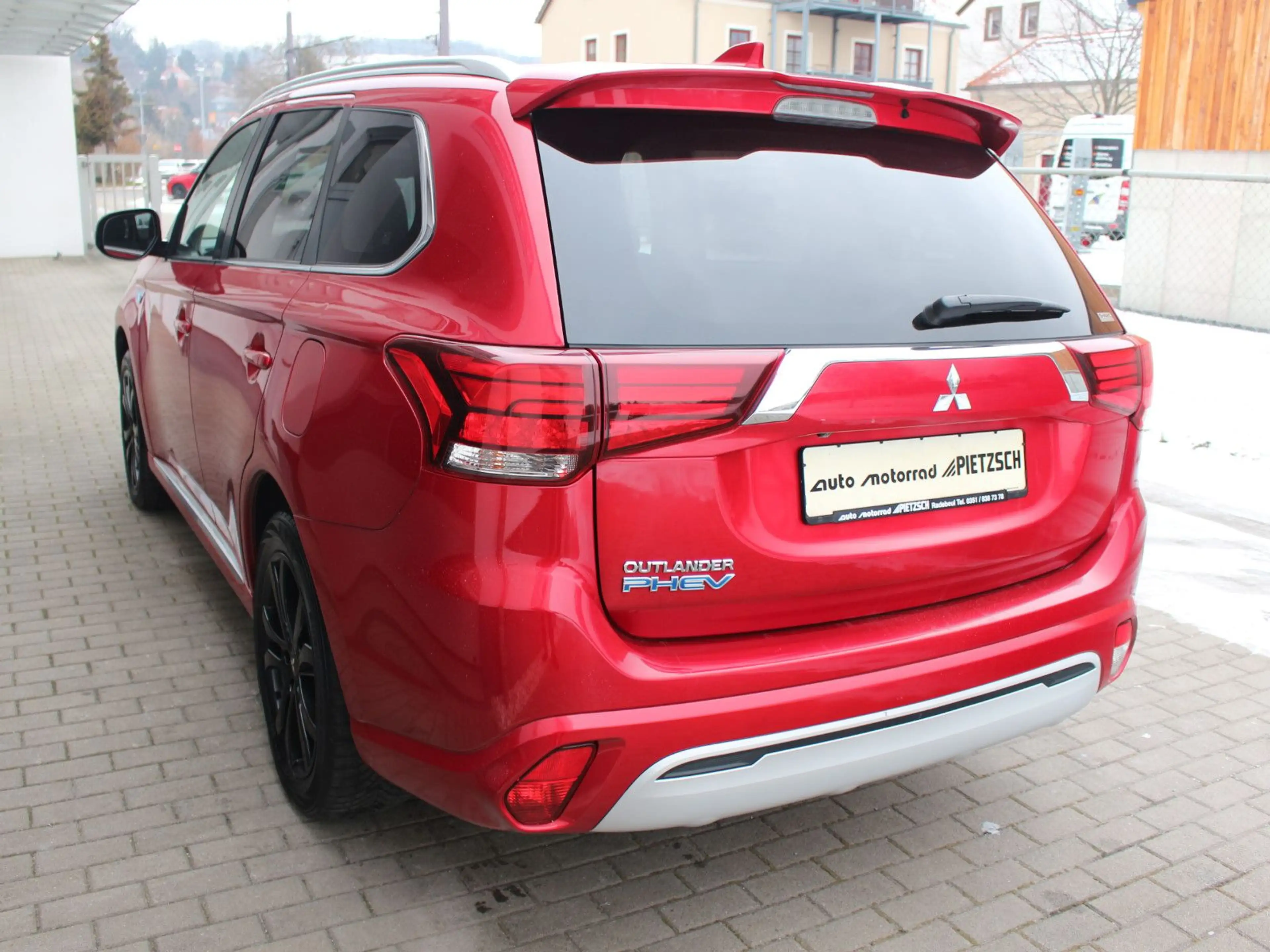 Mitsubishi Outlander PHEV 4WD 2.4 DAB+ Navi SHZ Tempomat WR — photo 2