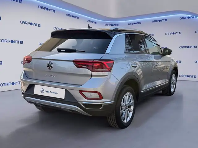 Volkswagen T-Roc view 6