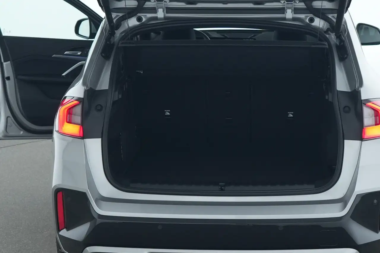 BMW X1 sDrive18d M Sport AktivS|HUD|PAs+360|Pano|AHK ACC 6