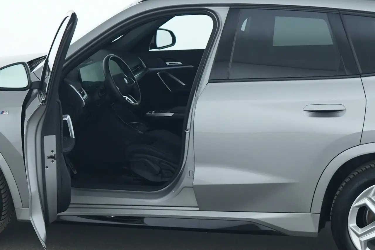 BMW X1 sDrive18d M Sport AktivS|HUD|PAs+360|Pano|AHK ACC 8