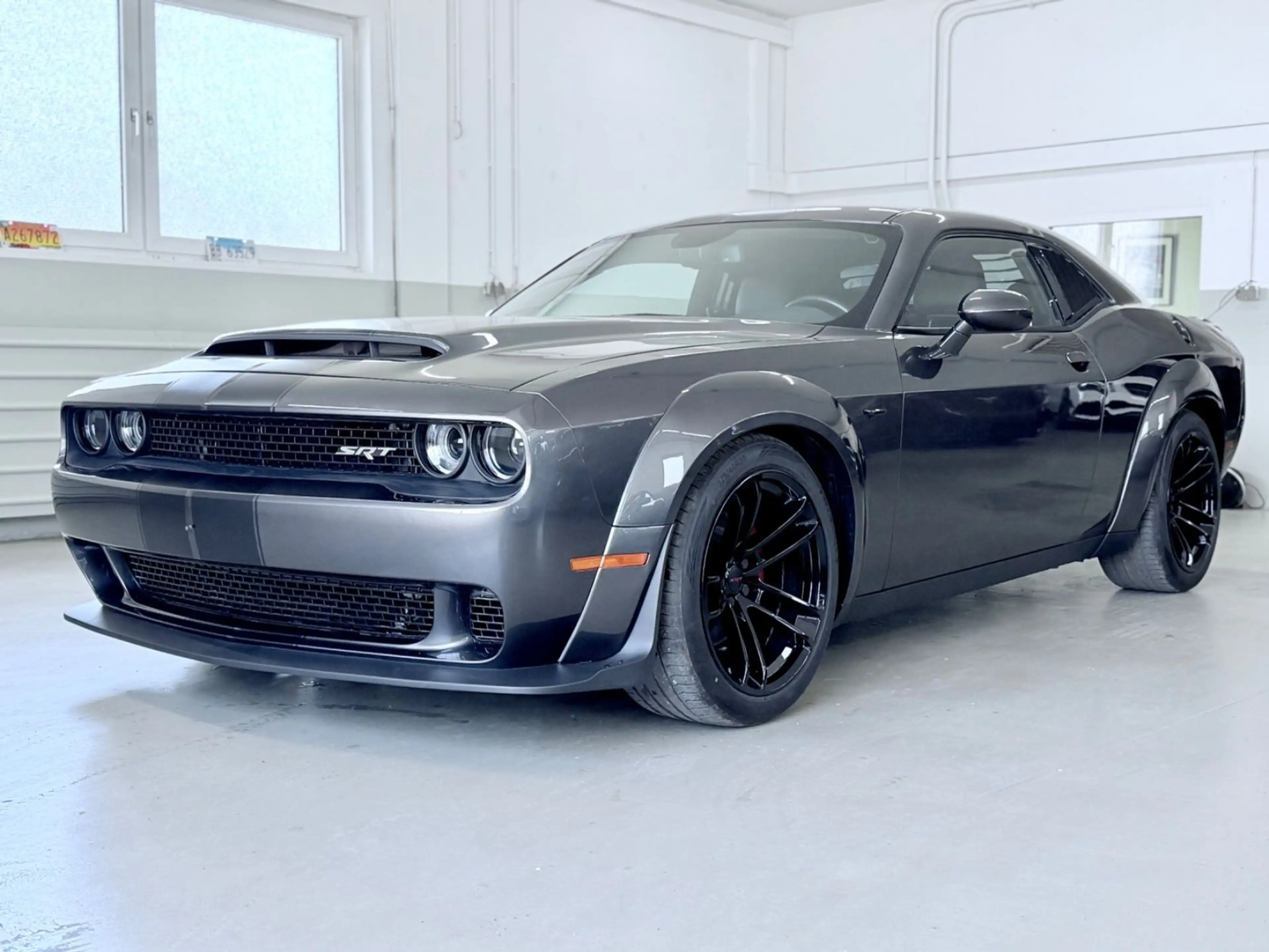 Dodge Challenger /Widebody
