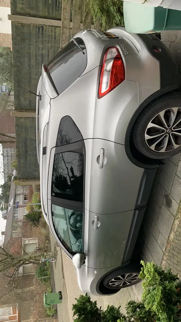 Nissan Qashqai 1.6 Connect Edition Grijs - 2