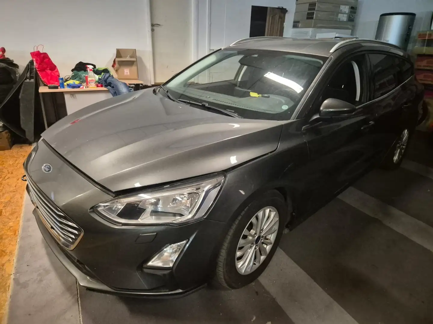 Ford Focus Focus 1.5 EcoBlueTitanium BOITE VITESSE CASSÉE Bruin - 2