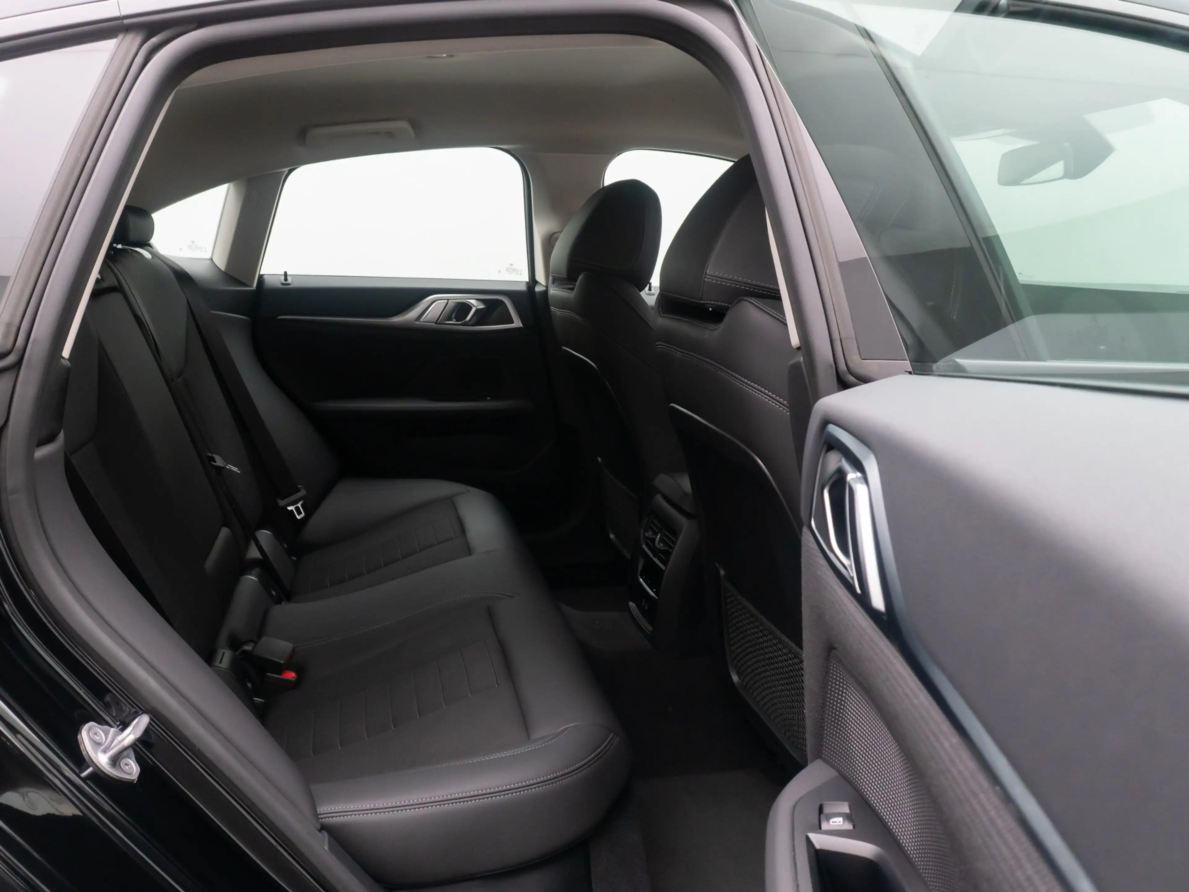 BMW 420 DAB Kamera Standheizung Sport — photo 26