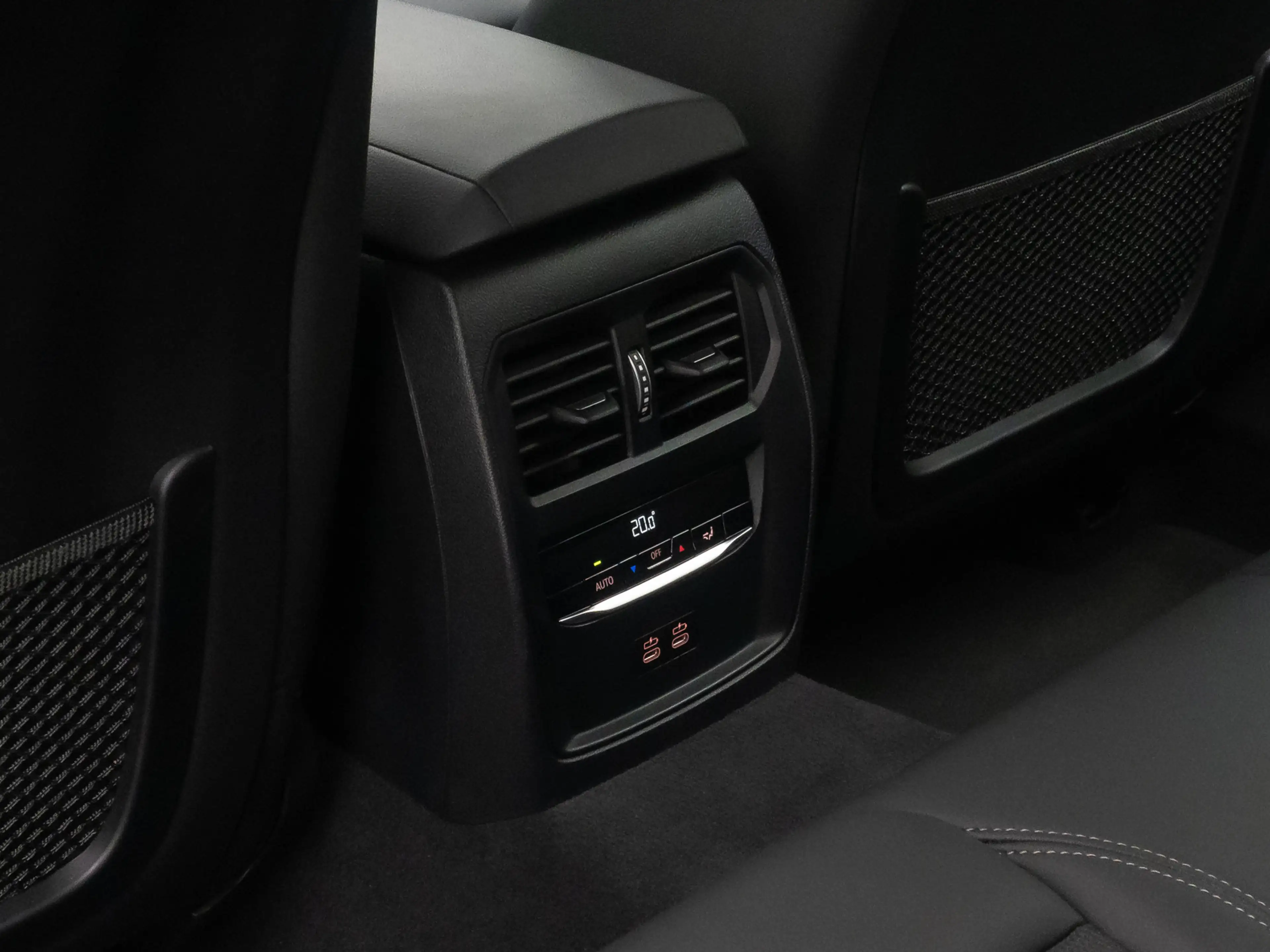 BMW 420 DAB Kamera Standheizung Sport — photo 27