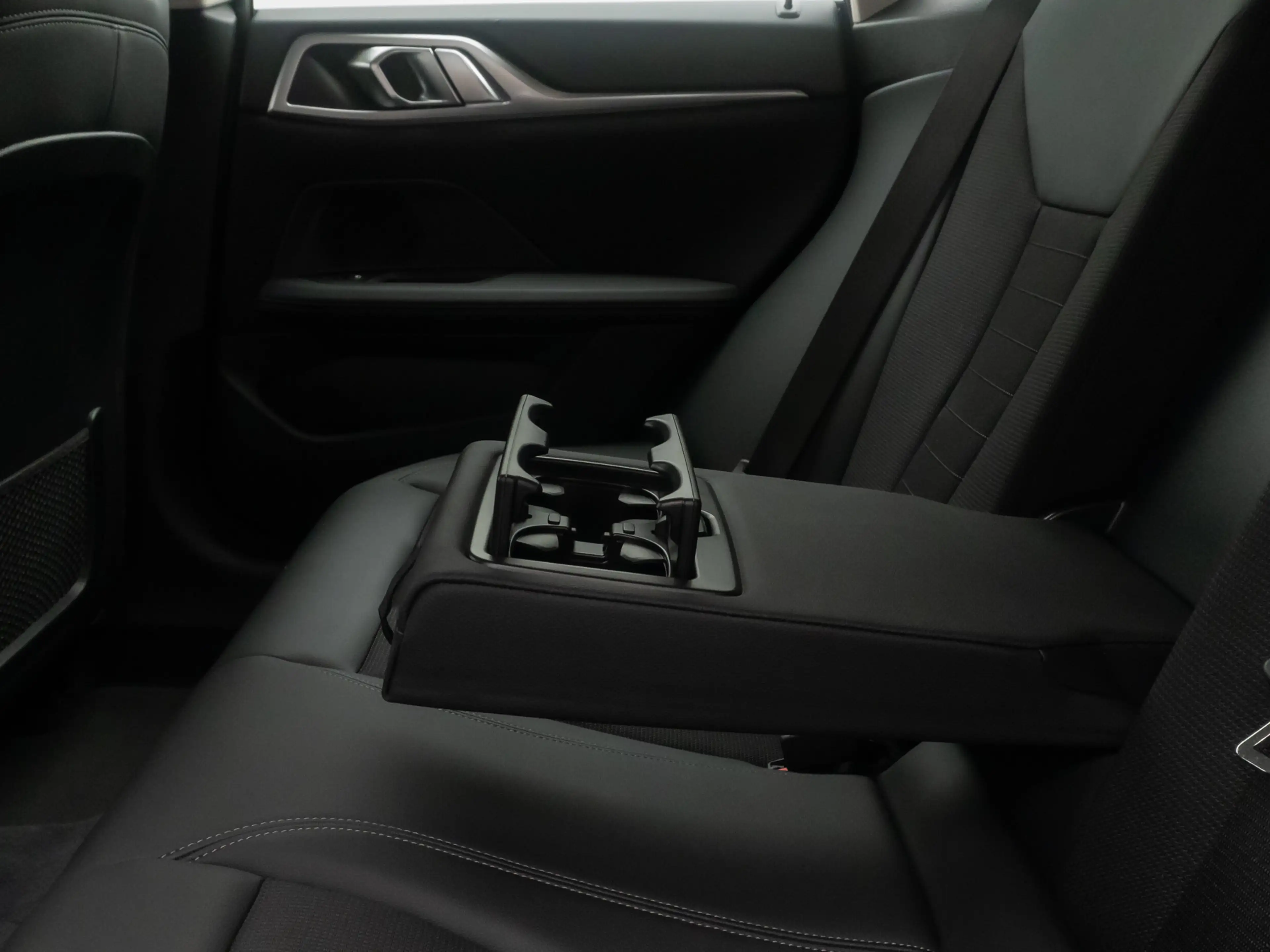 BMW 420 DAB Kamera Standheizung Sport — photo 28