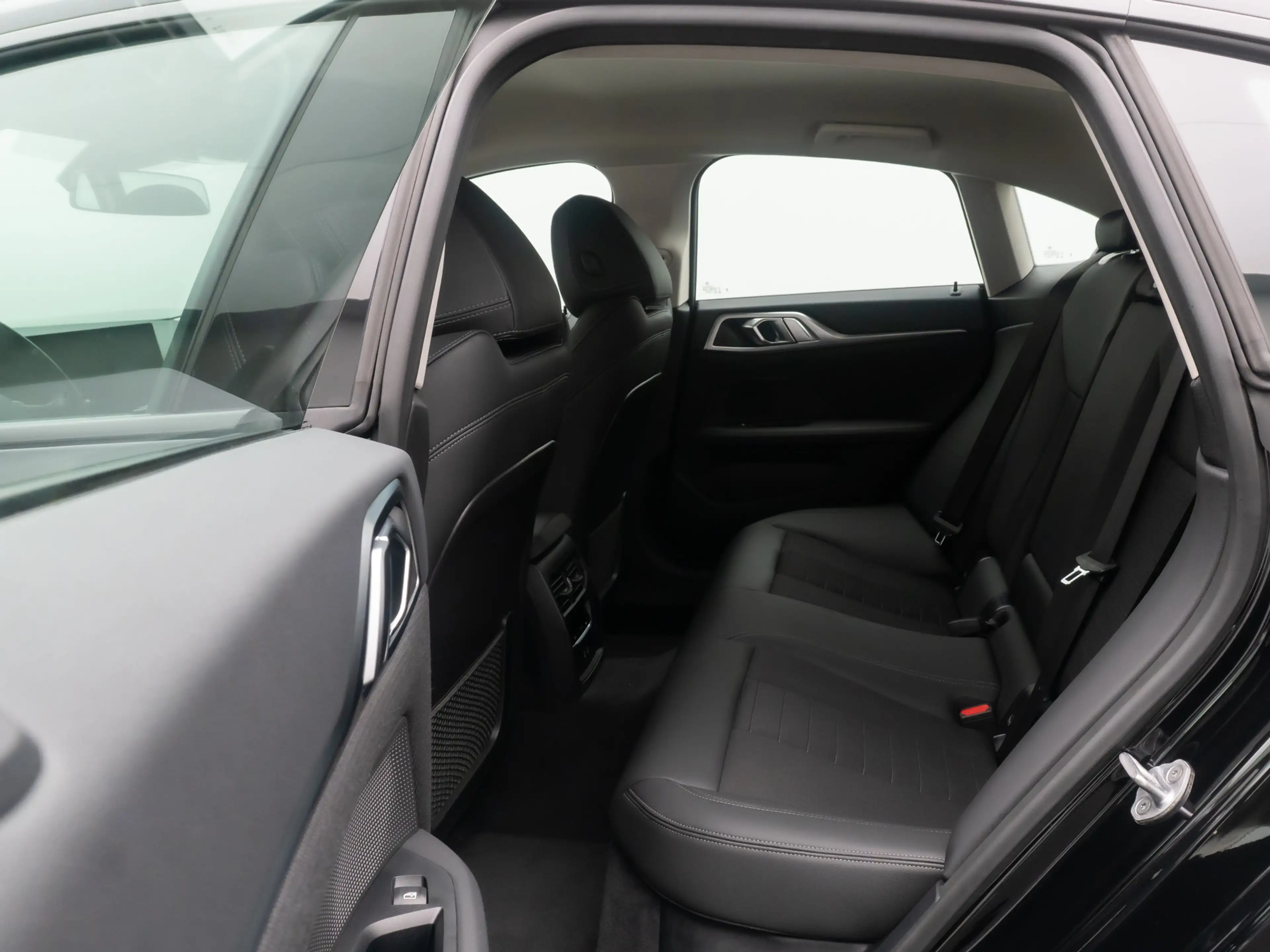 BMW 420 DAB Kamera Standheizung Sport — photo 25