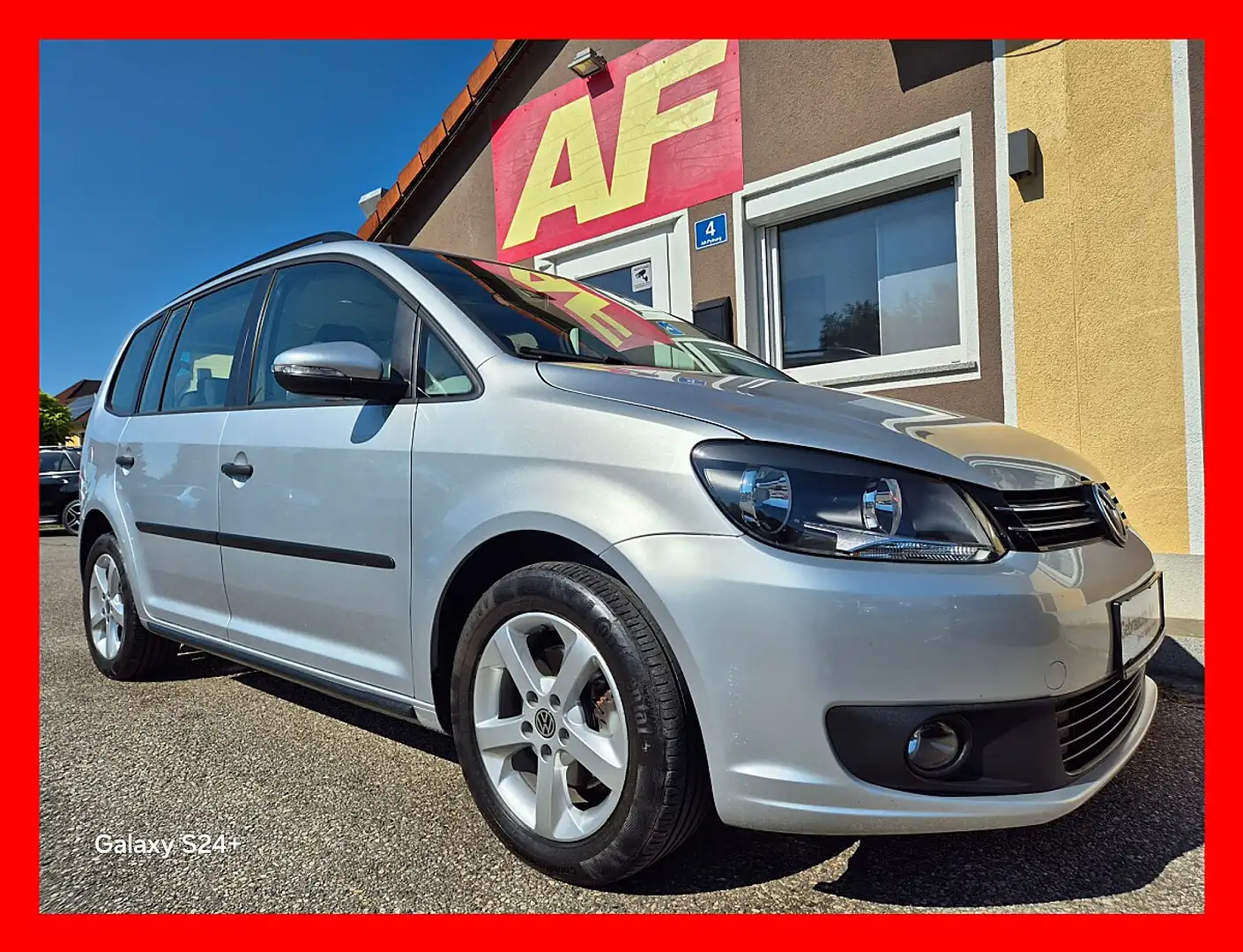 Volkswagen Touran Trendline 1,6 BMT TDI DPF Silber - 1