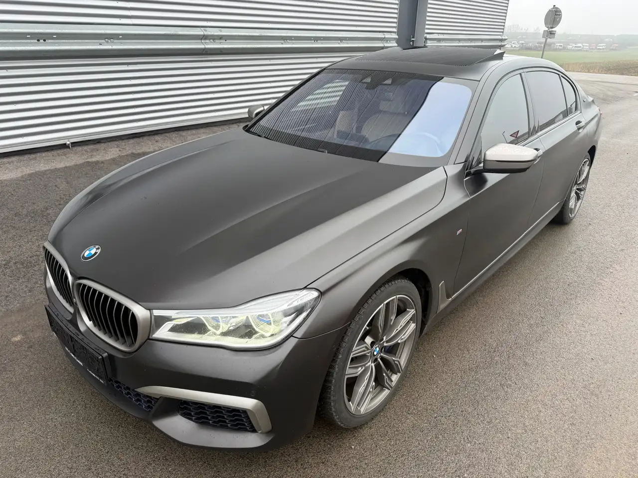 BMW 760 i M760 L i xDrive