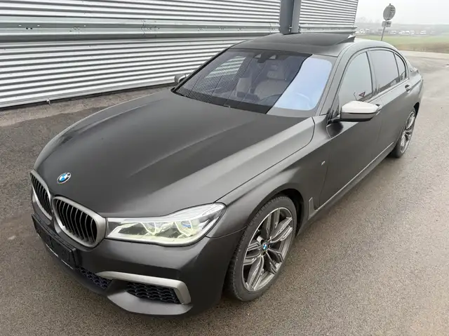 BMW 760 i M760 L i xDrive Ansicht 1