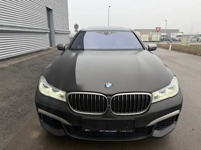 BMW 760 i M760 L i xDrive Ansicht 3