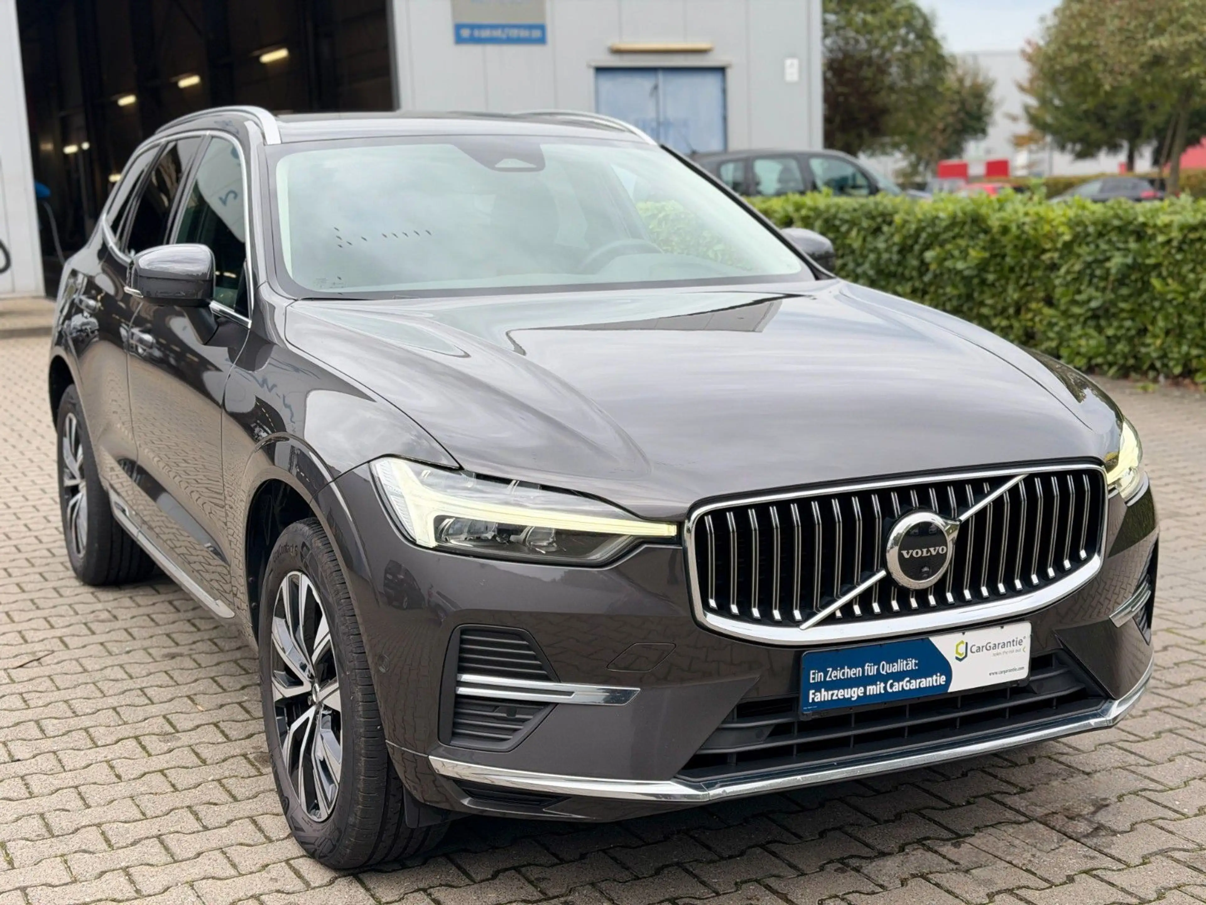 Volvo XC60 Plus Bright Dark 2WD Garantie*1.Hand*Leder — photo 5