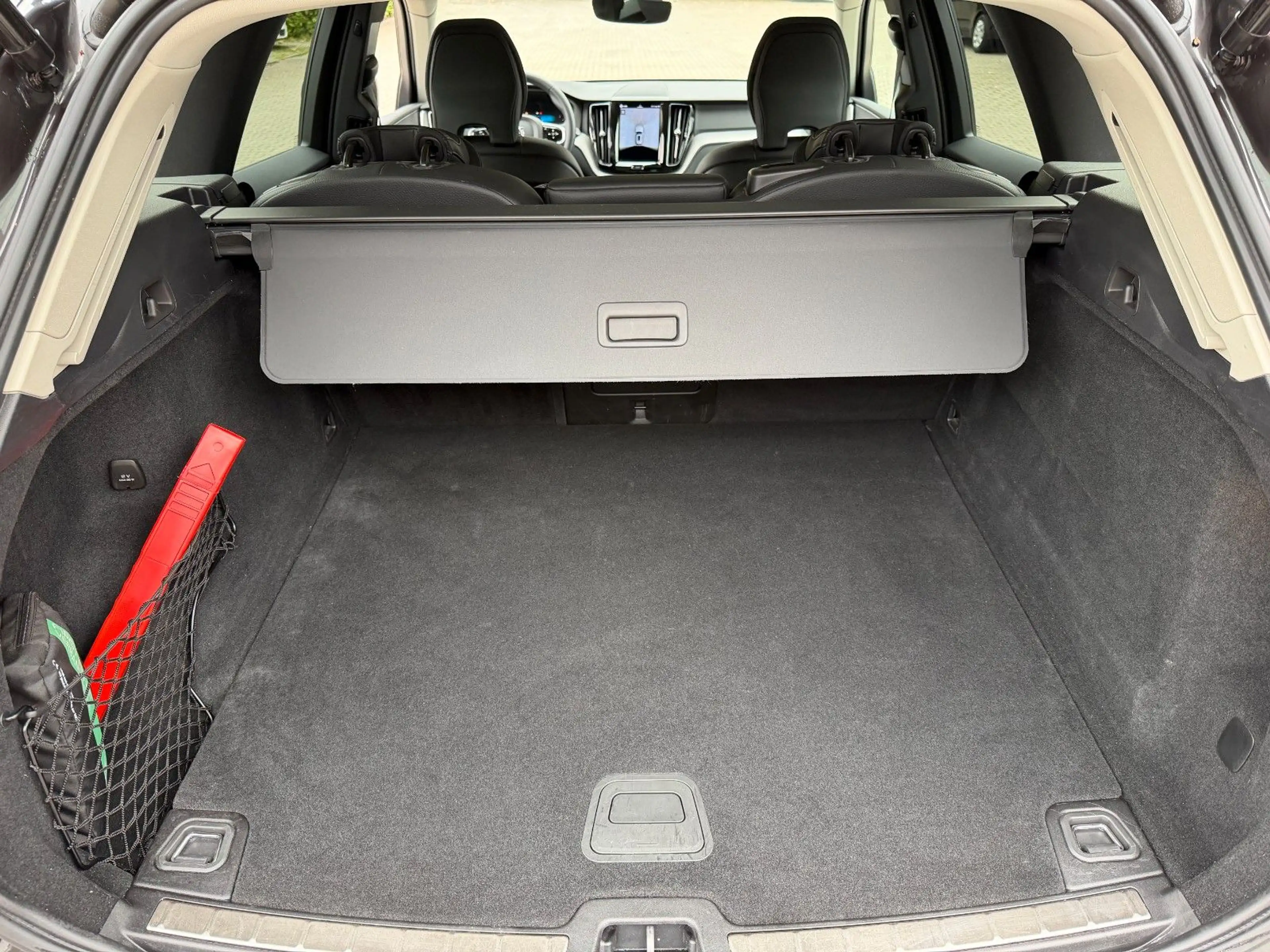 Volvo XC60 Plus Bright Dark 2WD Garantie*1.Hand*Leder — photo 14