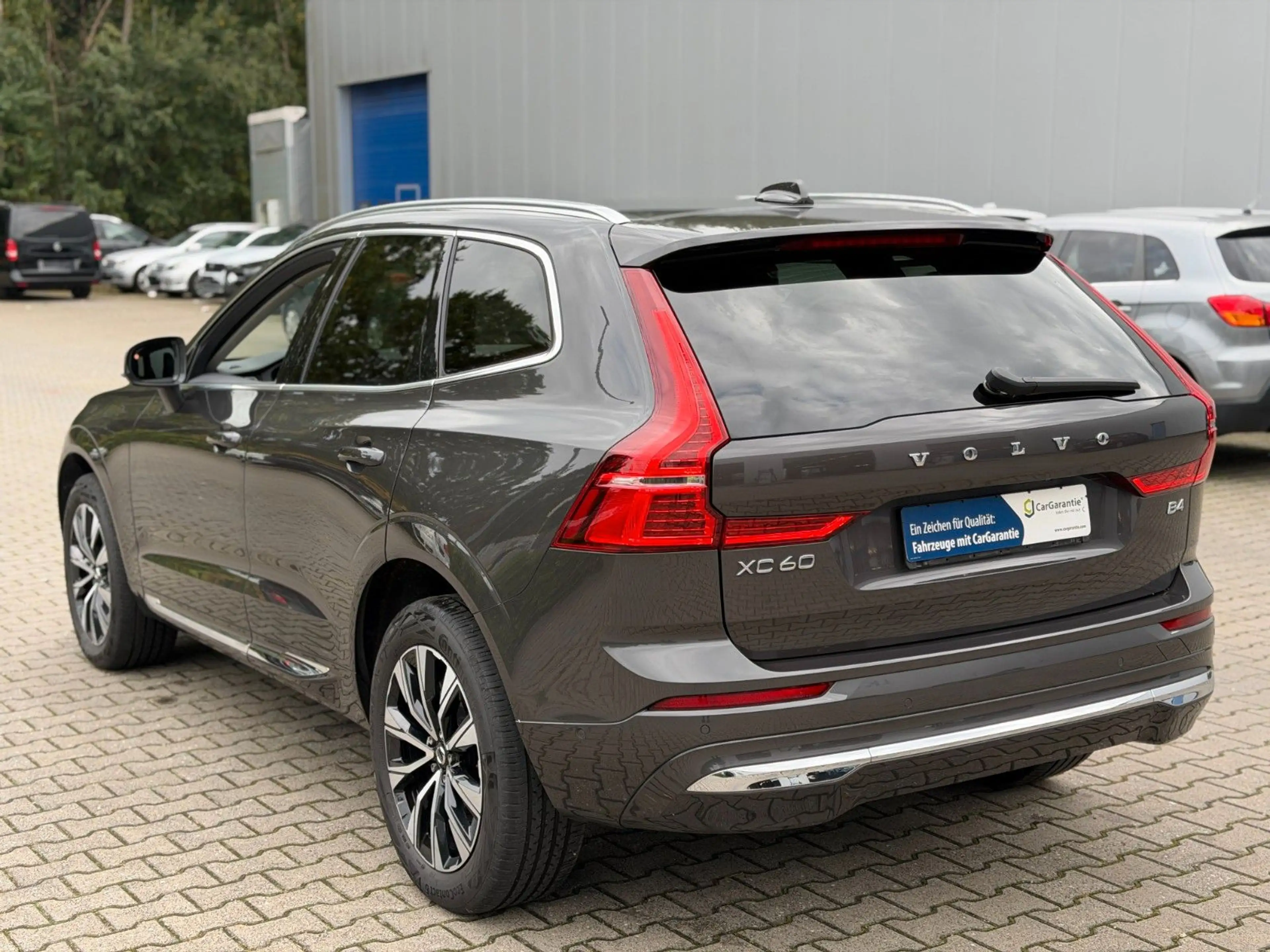 Volvo XC60 Plus Bright Dark 2WD Garantie*1.Hand*Leder — photo 12