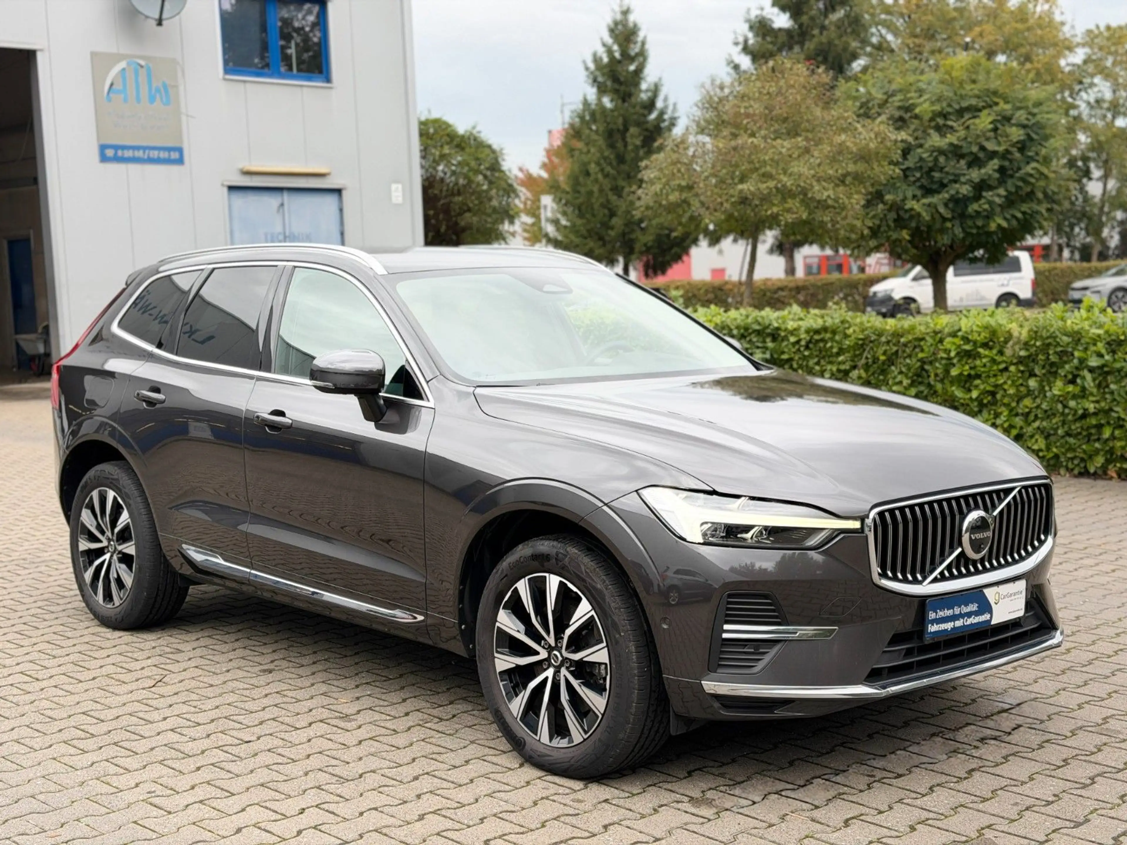Volvo XC60 Plus Bright Dark 2WD Garantie*1.Hand*Leder