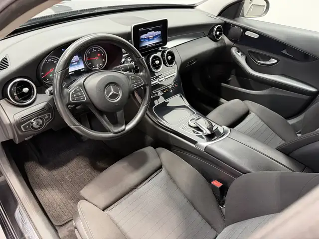 Mercedes-Benz C view 7